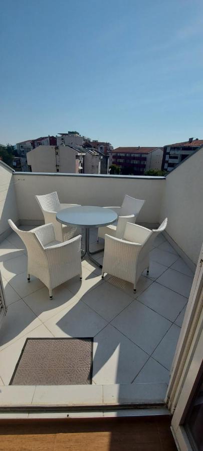 Suncani Apartman 1-Vila Amfora Budva Buitenkant foto