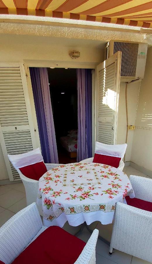 Suncani Apartman 1-Vila Amfora Budva Buitenkant foto