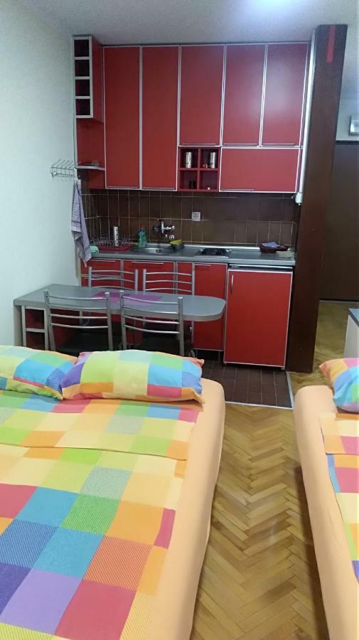Suncani Apartman 1-Vila Amfora Budva Buitenkant foto